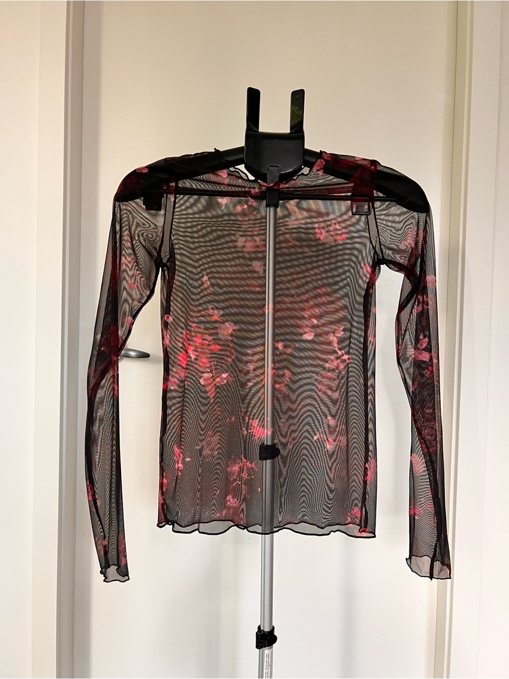 Sheer Floral Mesh Long-Sleeve Top - Black/Pink by Le Fou